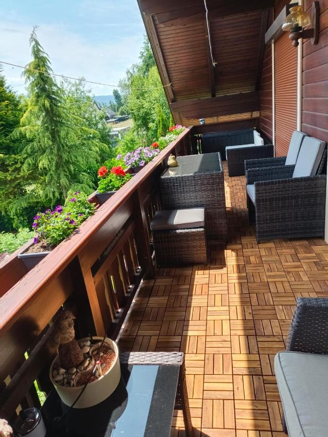Haus Flora - Ferienwohnung Bodensdorf Eksteriør billede